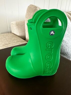 CROCS Kids Green Handle Rain & Snow Boots
